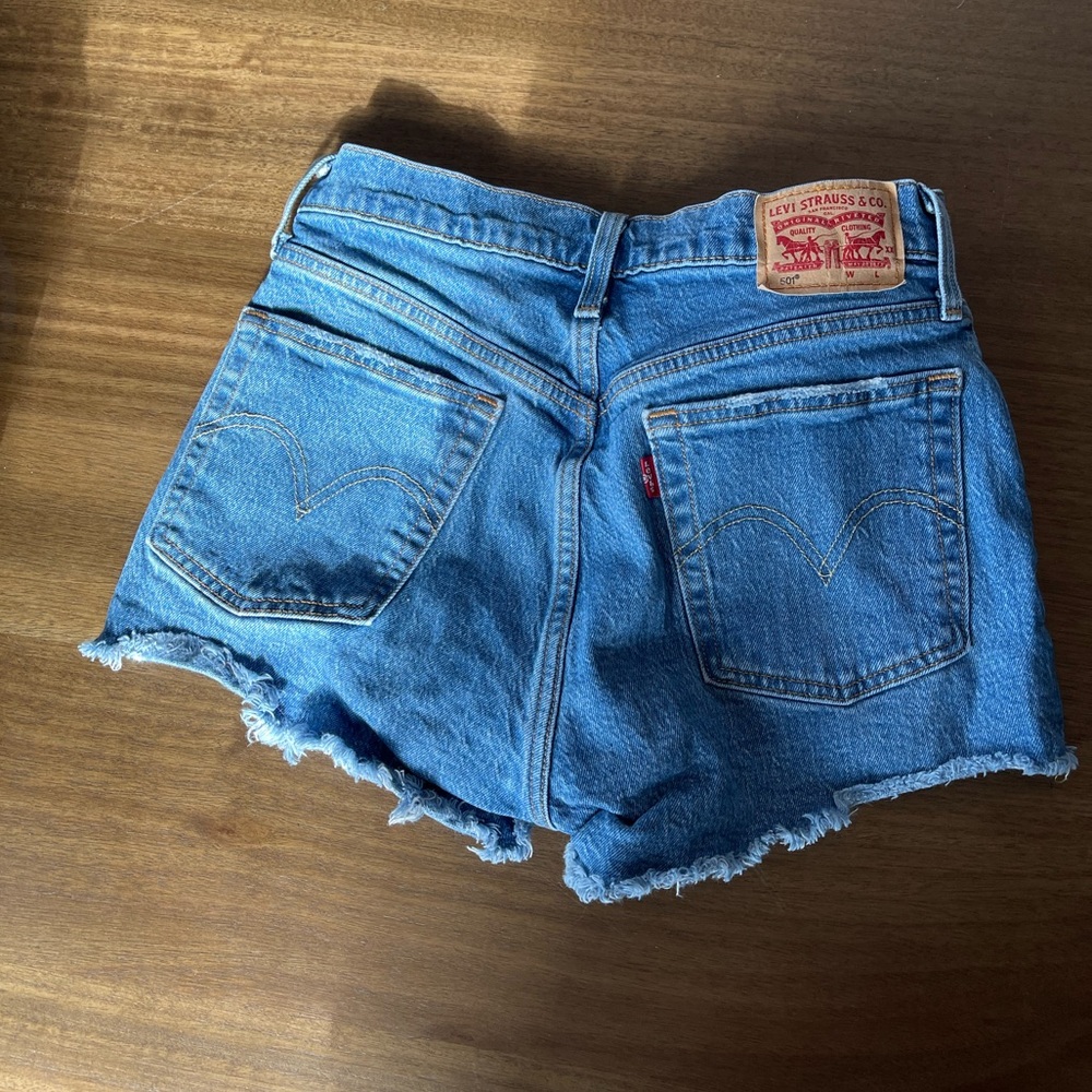 Levi’s denim shorts